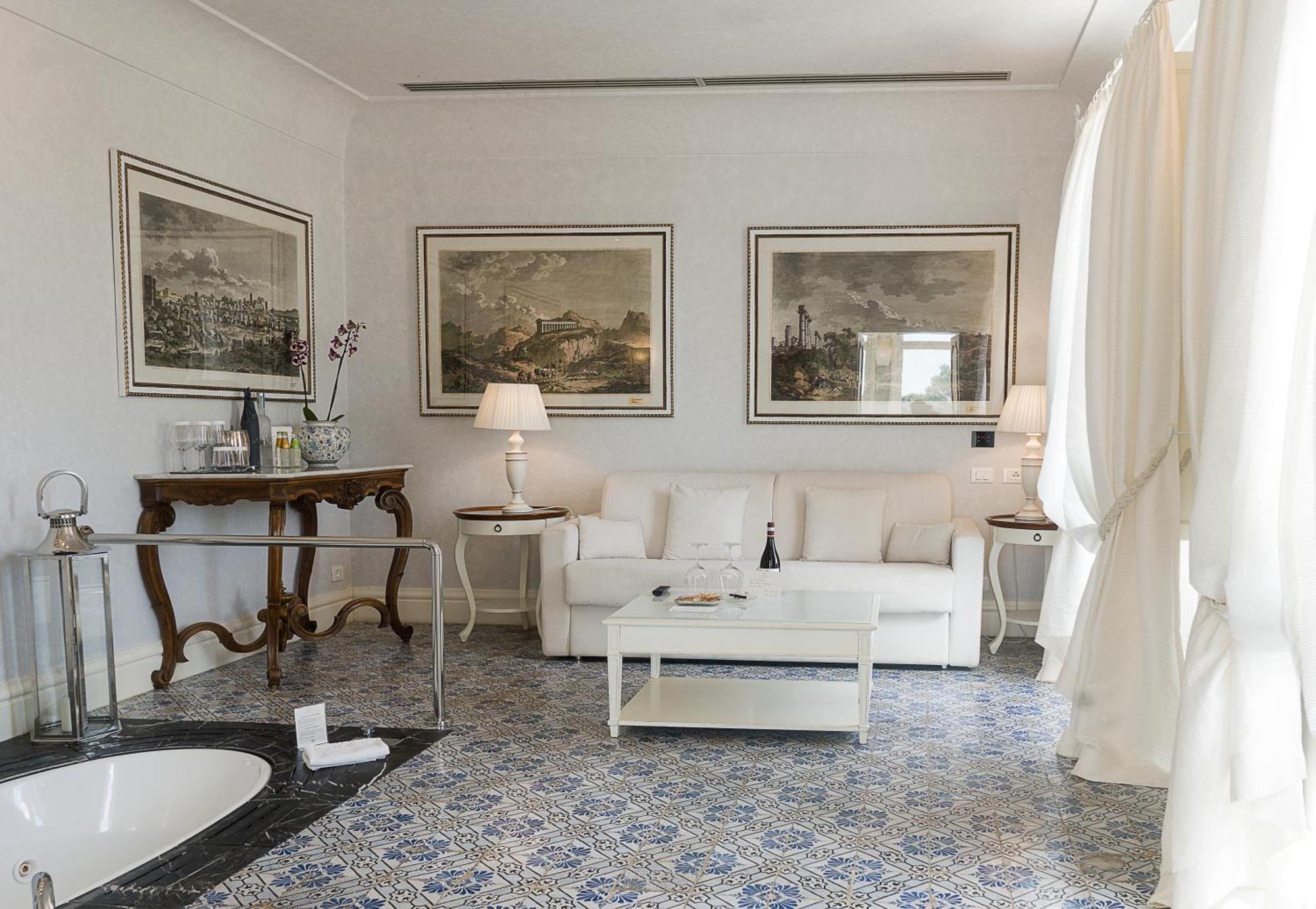 Hotel Villa Athena Agrigento Esterno foto A suite at the Hotel Excelsior