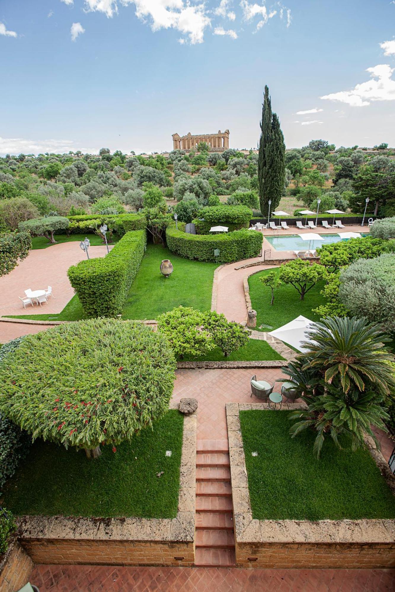 Hotel Villa Athena Agrigento Esterno foto The gardens of the hotel