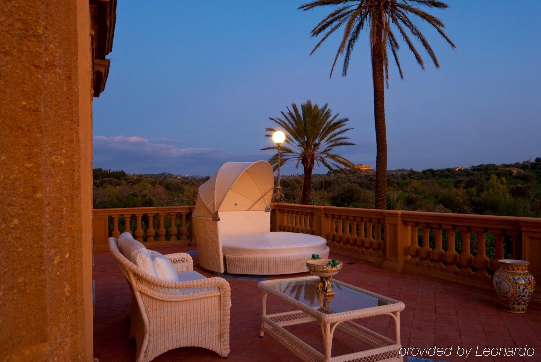 Hotel Villa Athena Agrigento Camera foto Terrace at the hotel