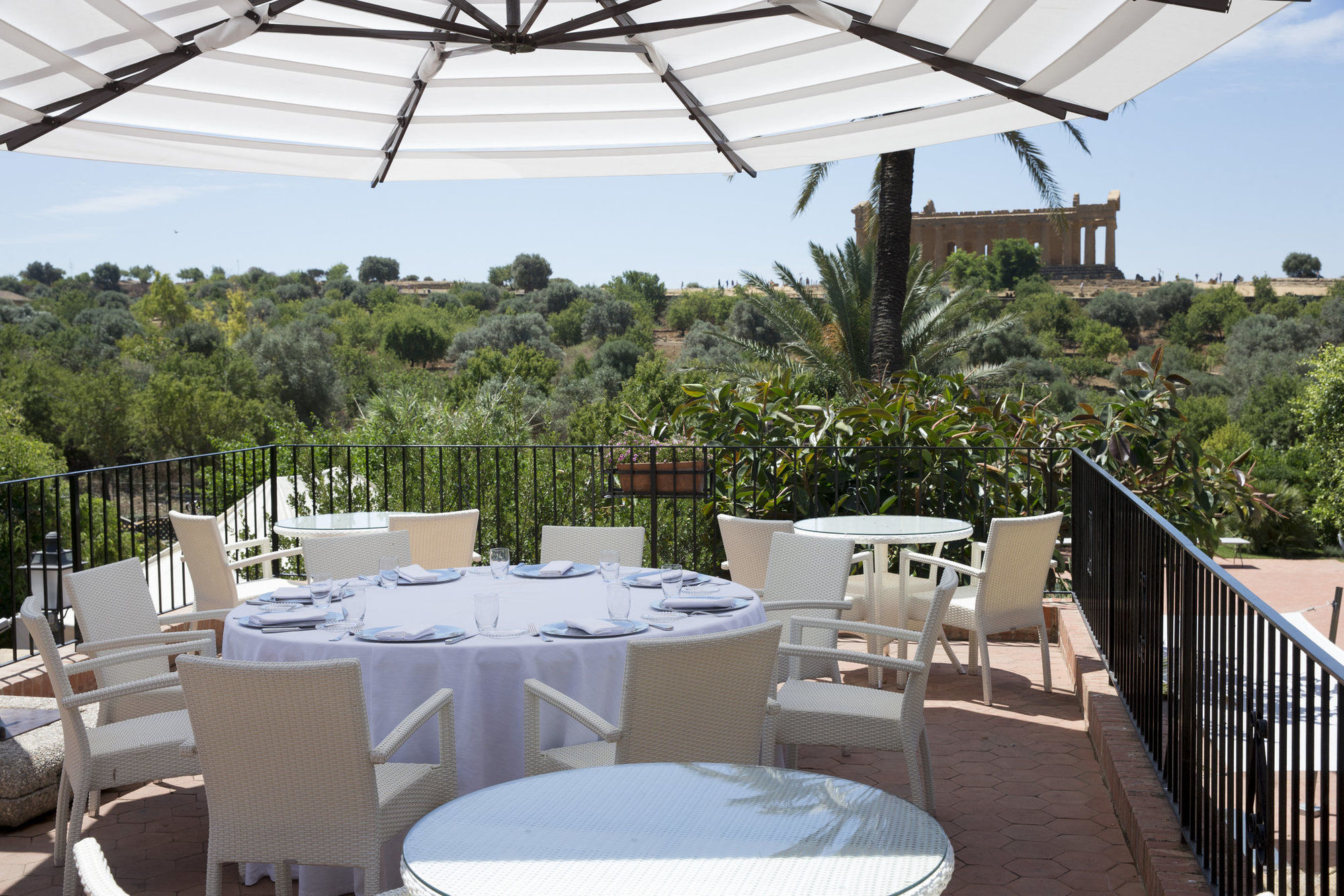Hotel Villa Athena Agrigento Esterno foto The hotel's terrace